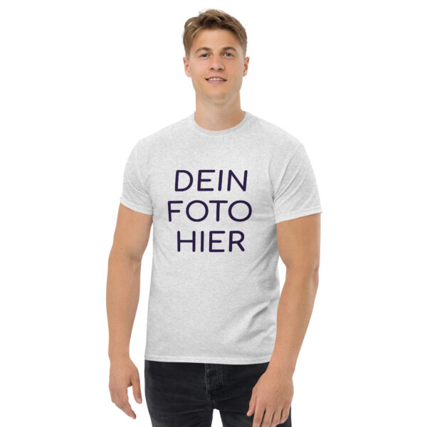 Klassisches Herren-T-Shirt